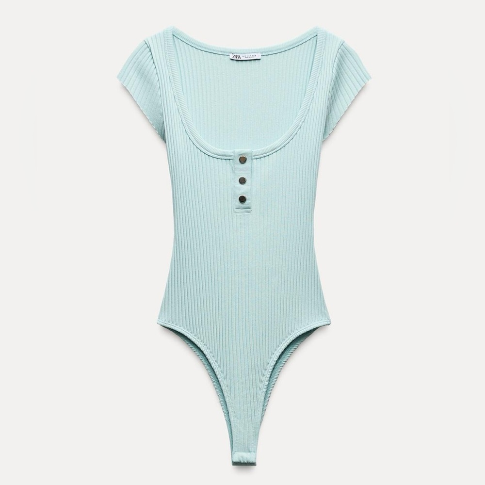 BNWOT Zara Sky Blue Ribbed Bodysuit